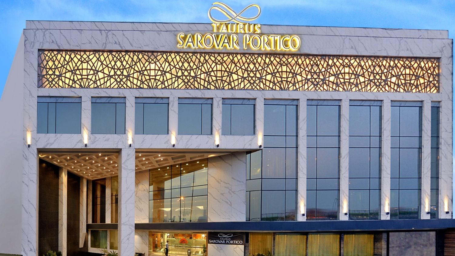 Taurus Sarovar Portico Hotel, New Delhi-img